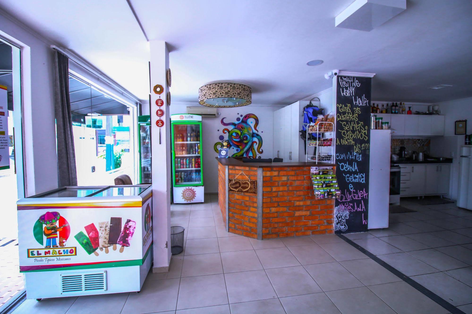 Positive Hostel Balneário Camboriú Extérieur photo